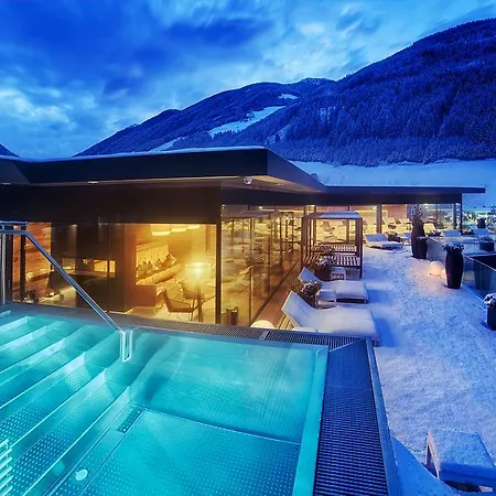 Hotel Lunaris Wellnessresort Cadipietra