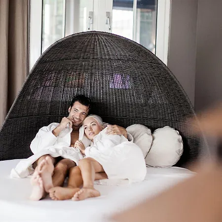Lunaris Wellnessresort Hotel Cadipietra
