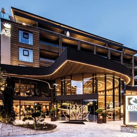 Lunaris Wellnessresort 5* Cadipietra