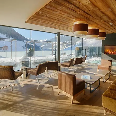 Lunaris Wellnessresort 5*