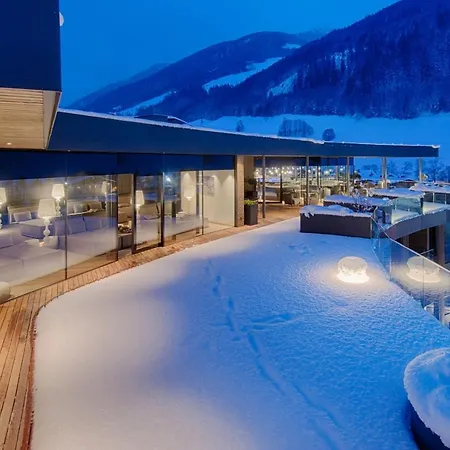 Lunaris Wellnessresort 5*